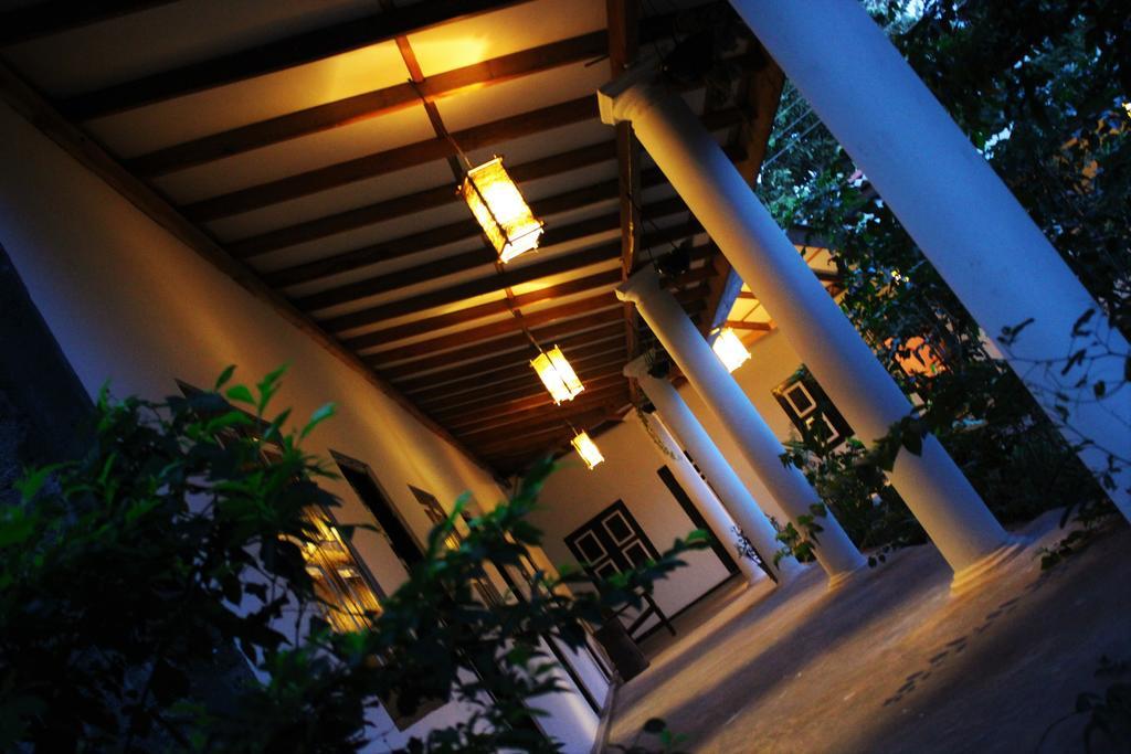 The Courtyard Villa Sigirîya Extérieur photo