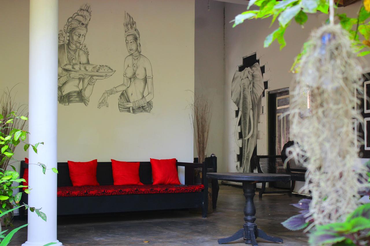 The Courtyard Villa Sigirîya Extérieur photo