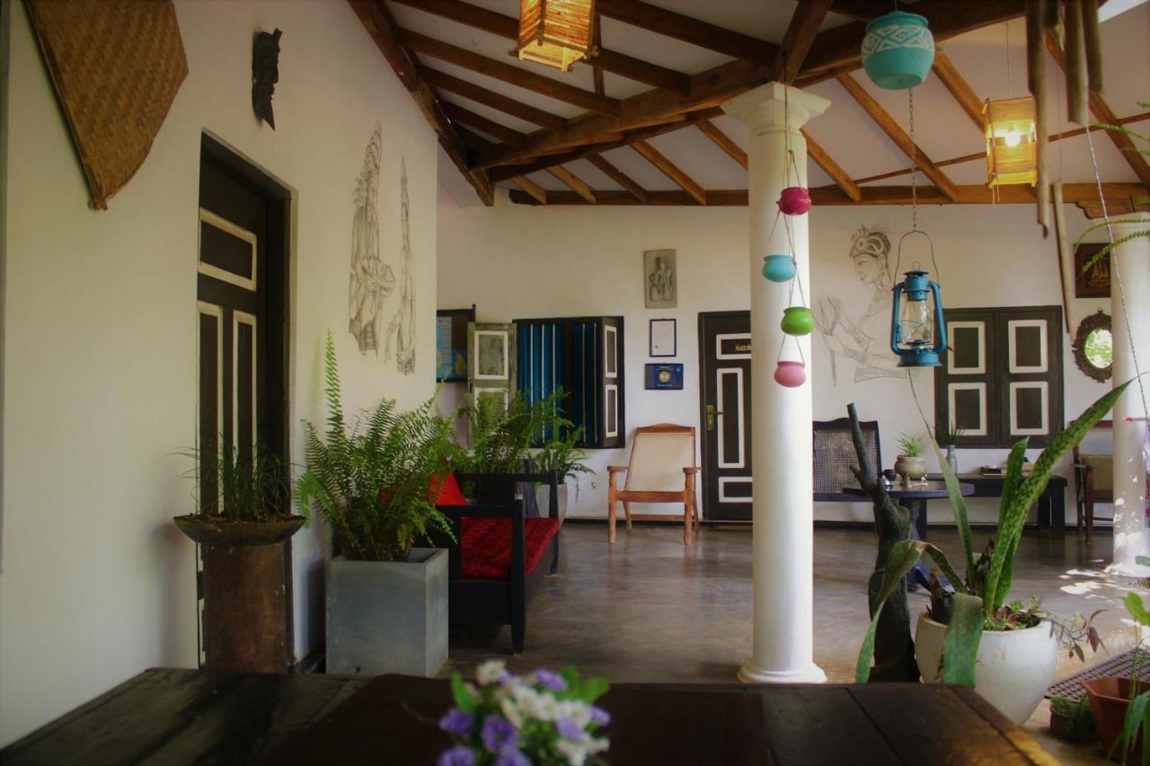 The Courtyard Villa Sigirîya Extérieur photo